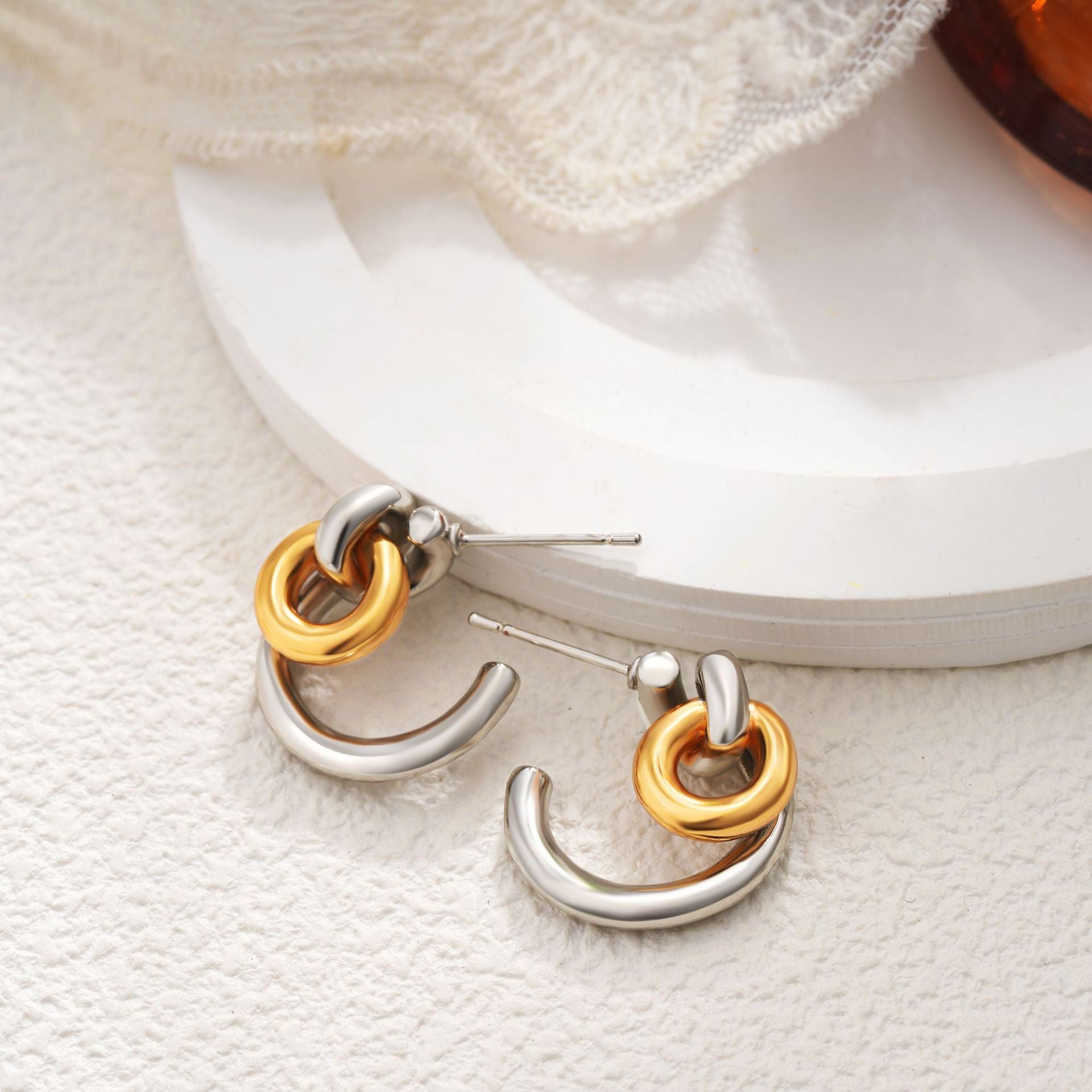 Two-Tone Interlocking Hoop Earrings – Gold & Silver Statement Hoops