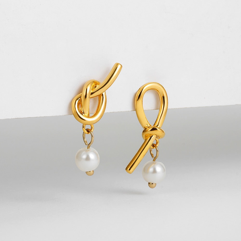 Asymmetrical Knot Pearl Earrings – Gold Minimal Drop Earrings
