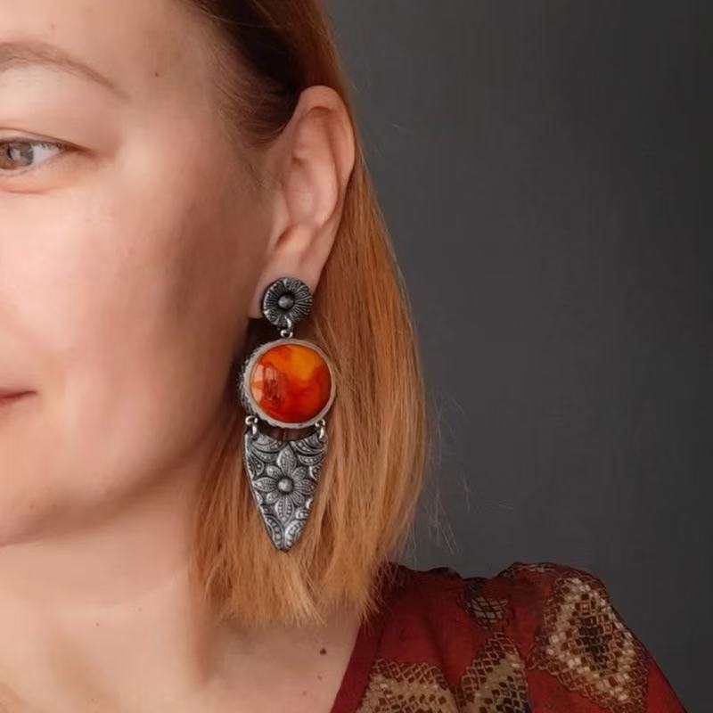 Timeless Amber Statement