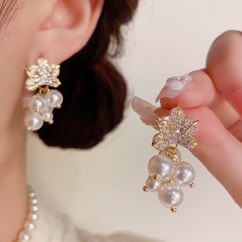 Stardust Leaf & Pearl Cluster Drops