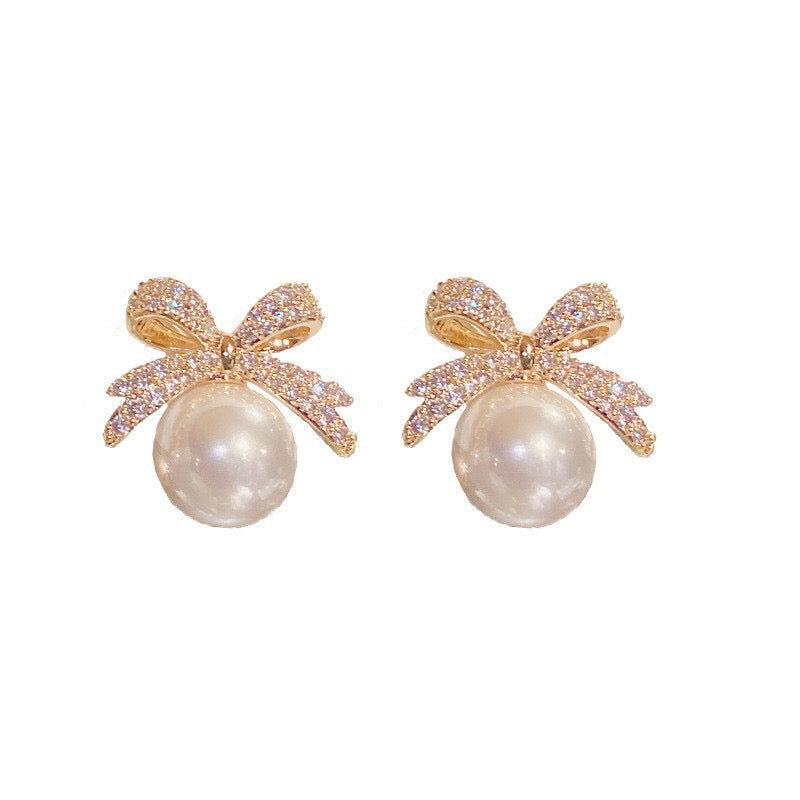 Amour Pavé Bow & Pearl Studs