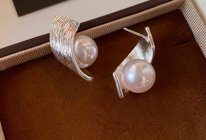 Crescent Ribbon Pearl Studs