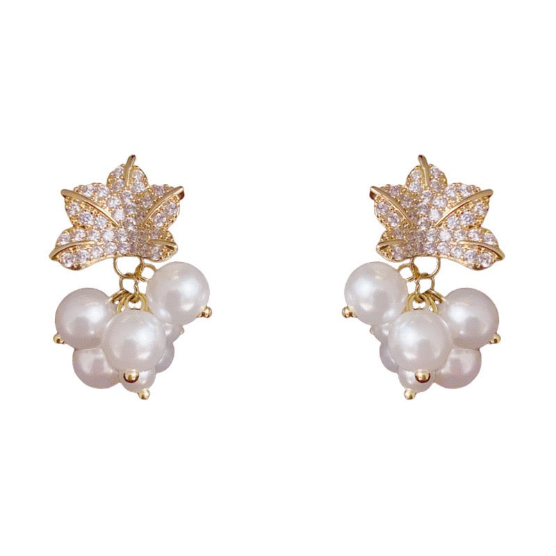 Stardust Leaf & Pearl Cluster Drops