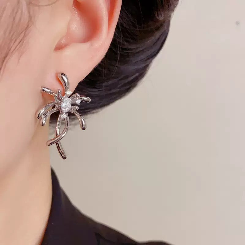 Solaris Liquid Gold Blossom Studs